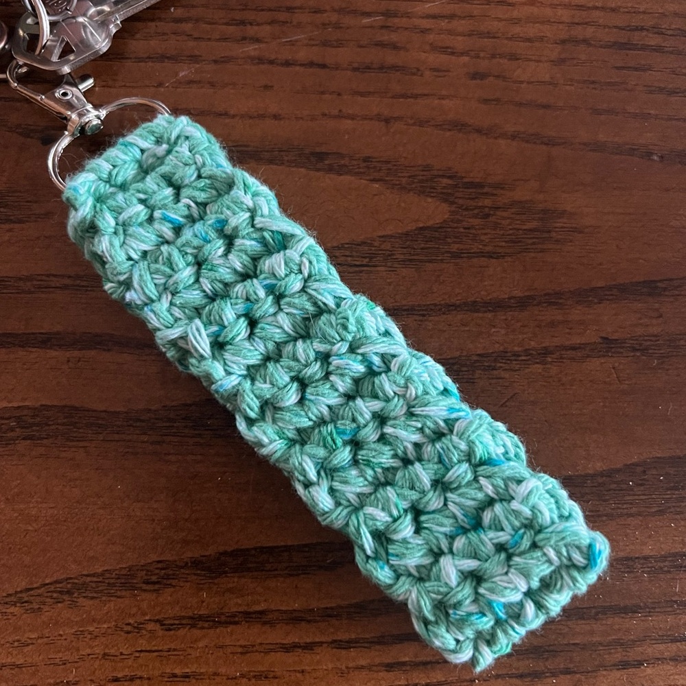 NWT HANDMADE CROCHET WRISTLET